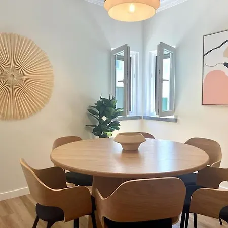 Moon Downtown Apartman